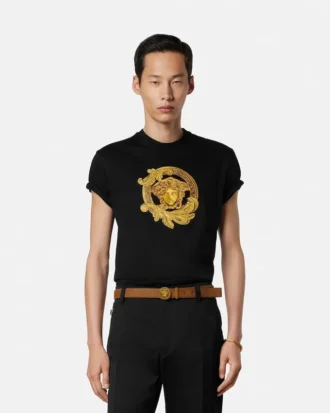 Haftowana koszulka slim fit z bawełnianego dżerseju